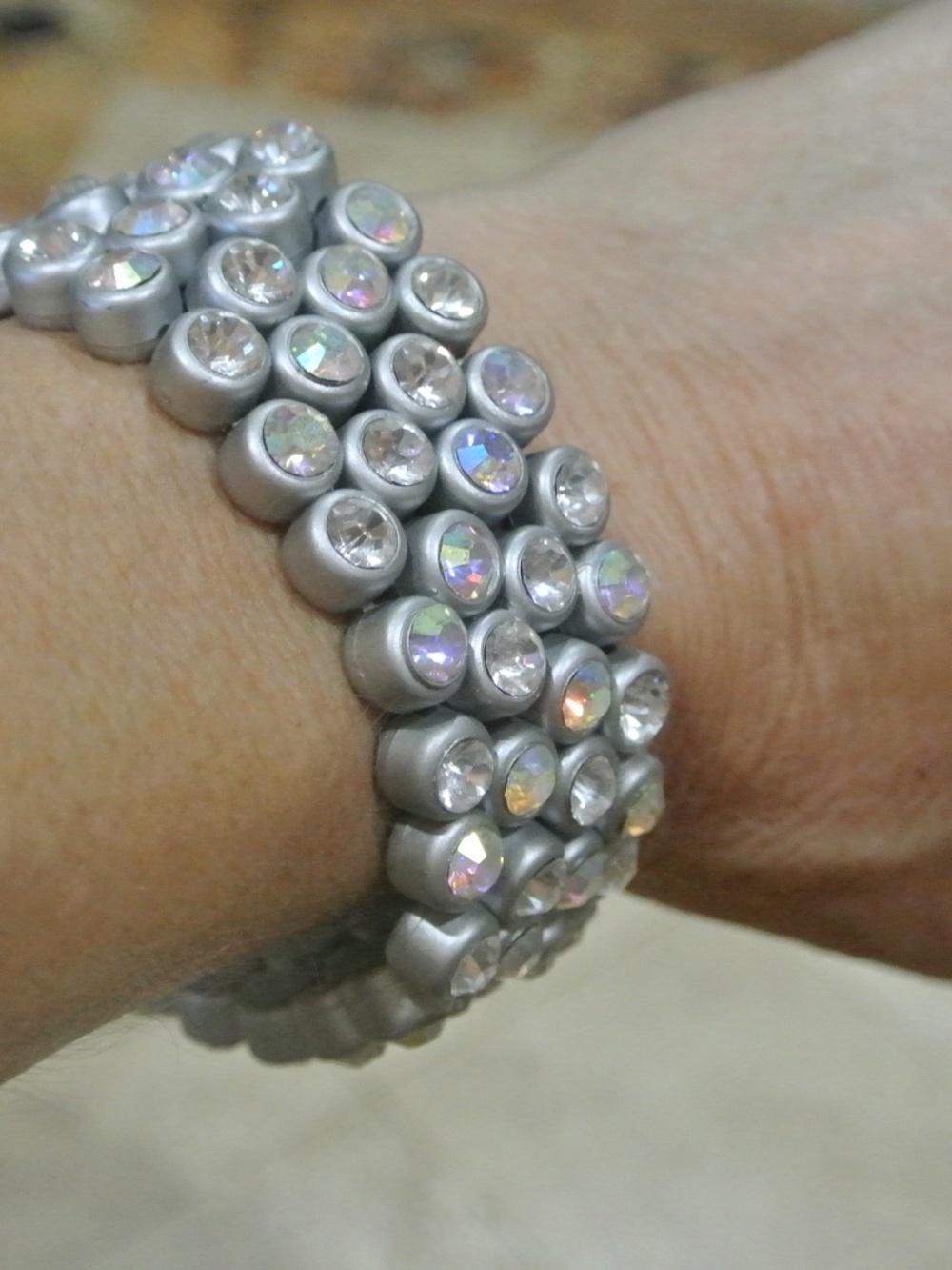 SILVER STRETCHY RHINESTONE BRACELET